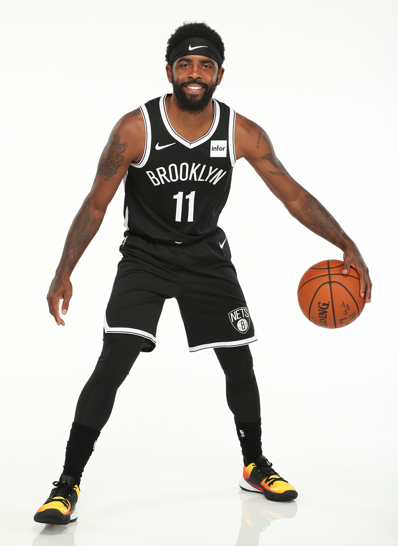 kyrie low 2 hk
